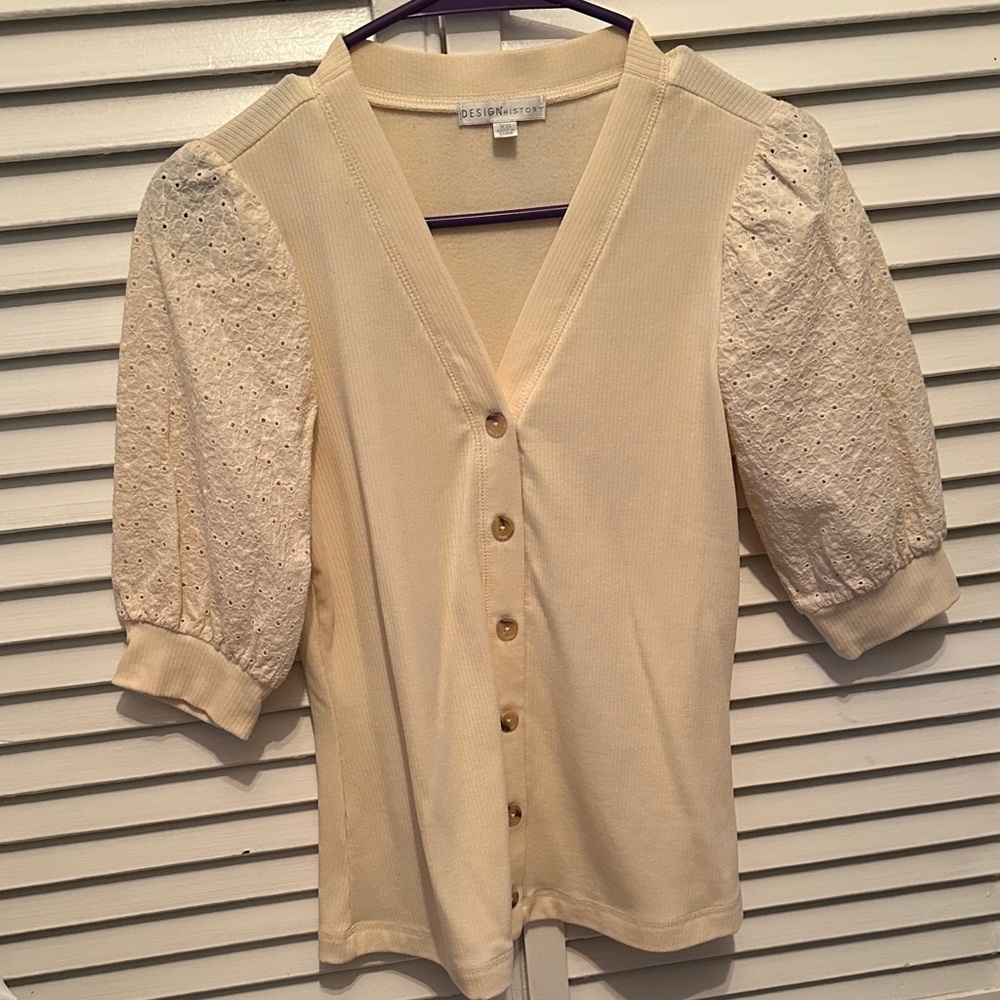 Design History Cream Button-Up Blouse